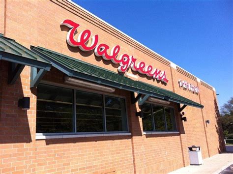 Walgreens Pharmacy is a nationwide pharmacy chain that offers a full complement of services. . Walgreens halls tn